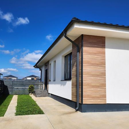Adm Cozy Home - Entire Private House&Garden Tunarii المظهر الخارجي الصورة